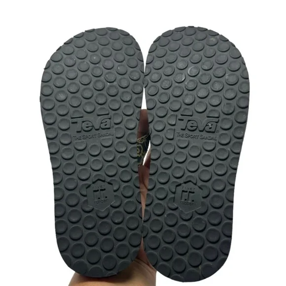 Teva Leather Habit River Floral Flip Flops
Sandals Blue Tan Size 11 - Picture 8 of 9